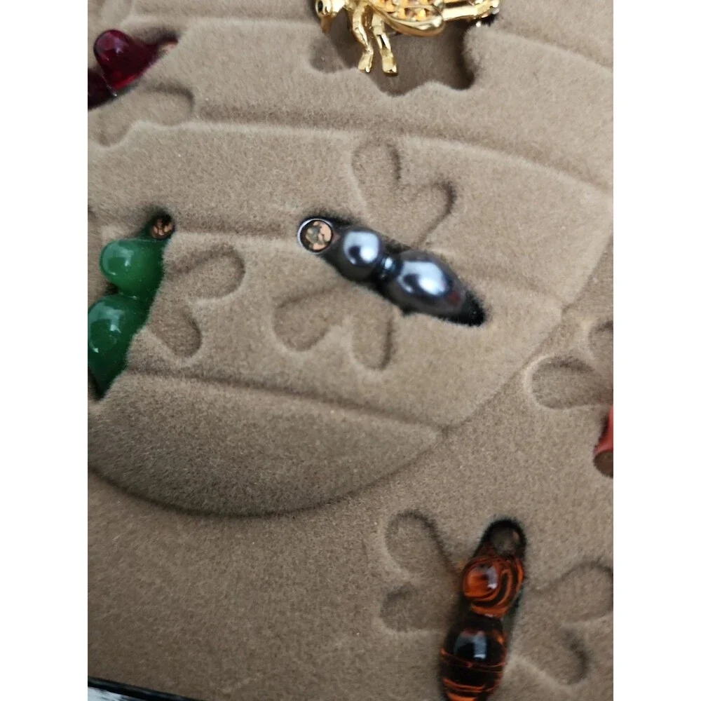 Joan Rivers 10 Ten Interchangeable Bee Pin Brooch Classic Collection